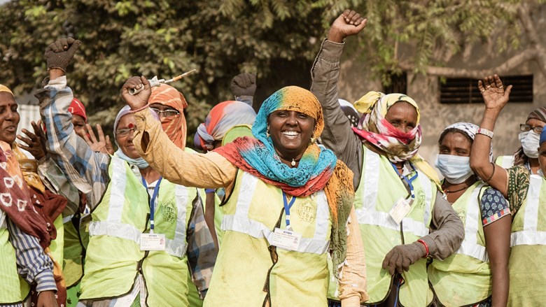 SEWA organiseert ook vuilnis-recyclers. Fotografie: Roderick Polak