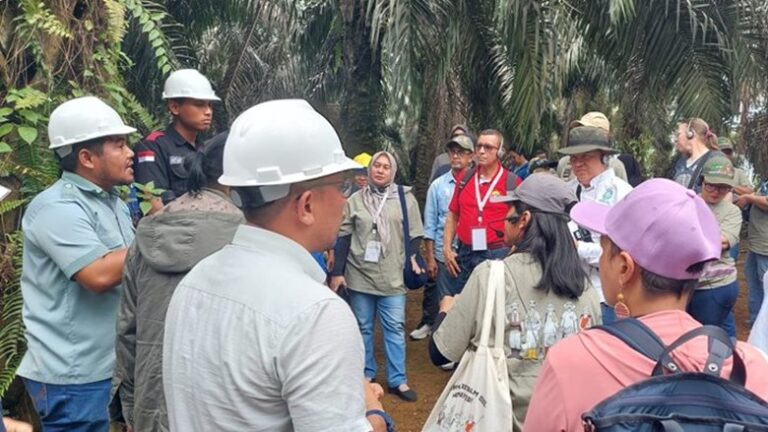 FNV-kaderleden enthousiast over IPOWU-conferentie in Indonesië